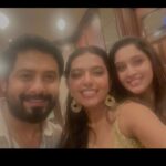 Shivani Rajashekar Instagram - All about last night 💕 #NenjukuNeethi 50 days celebrations✨ With the Dream team @udhay_stalin @arunraja_kamaraj @boney.kapoor @mynameisraahul @itstanya_official @aariarujunanactor @zeestudiosofficial @bayviewprojectsllp @romeopicturesoffl @sonylivindia