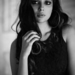 Smruthi Venkat Instagram - #bw Pc @anitakamaraj @rahulravindran H&m @reenapaiva
