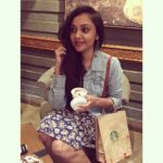 Smruthi Venkat Instagram - #coffee #dateevening #whenshefinallyclicksagoodpic @thasiliya 💕