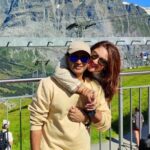 Sridevi Vijaykumar Instagram - Little moments ❤️ Big memories ❤️ #holiday#favouritedestination#myfamily#switzerland#mountains#memoriesforlife#happyfamily#togetherforever#love#live#laugh#withmyfavorites#enjoylife#behappy#vacation#holidayvibes#littlethingsmatter#europe#switzerland🇨🇭