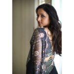 Srinidhi Ramesh Shetty Instagram - 🖤🤍 . . . . . . . . . . Styled by my favs @ashwin_ash1 & @hassankhan_3 Saree @kavithaguttaofficial Jewellery @abhilasha_pret_jewelry Makeup @makeupwithshruthi Hairstyling @suganthi.themua Photography @camerasenthil
