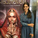 Swathishta Krishnan Instagram – Ladies special ❤❤
#padmavathi #bagamathi #movieday #republicdayindeed 
Now which was my favourite? ????? #BAGAMATHIdawwww #anushkadawww ❤❤❤❤