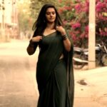 Swathishta Krishnan Instagram - La la la ❤️❤️❤️💚💚💚 . . . Videography and editing @padambyveni Makeover @divastylistmakeupartistry . . . . Follow me on josh @joshapp.tamil #joshtamil #josh #ilayaraja #arrahman #tamil #ilayarajasongs #love #yuvanshankarraja #yuvan #ilayarajamusic #tamilsong #kollywood #tamilsongs #sidsriram #tamilmusic #tamilcinema #tamilwhatsappstatus #tamillovestatus #thalapathy #tamilsonglyrics #spbalasubramaniam #tamillyrics #tamilstatus #music #ilayarajabgm #thala #tamilactress #dhanush #ilayarajahits #gvprakash