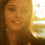 Swathishta Krishnan Instagram - Sun kissed 🌞🌞 . . . @padambyveni @divastylistmakeupartistry