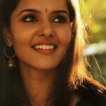 Swathishta Krishnan Instagram - Sun kissed 🌞🌞 . . . @padambyveni @divastylistmakeupartistry