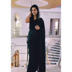 Swathishta Krishnan Instagram - Blackkkkk 🖤 . . . . .