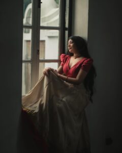 Veena Nandhakumar Instagram - Photography @sanojkumar123 
Agency & PR @maxxocreative 
Stylist @stylefilesbyzoya__joy 
Top outfit @paroscouture 
Skirt outfit @designmecochin 
MUA @alagne_signature 
Assisted @_.lechuo._ 
Location @oldharbourhotel