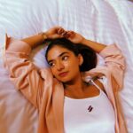Anushka Sen Instagram - lazying around like my fav emoji 🦦