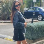 Anushka Sen Instagram - Currently listening ‘I Like That’ by Bazzi