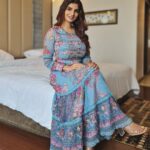 Anveshi Jain Instagram - There is some magic in every city and the people you get to meet and work with . It’s been a sheer pleasure being in Hyderabad, the dedication towards their craft is inspiring. Such simple , grounded people . I love your purity and “ mehmannawaji “. I hope that you are looking forward to see my story in my first upcoming Telugu film “Commitment “. . #love #commitment #hyderabad #onlyyours #anveshijain Thank you @sarathshetty . Love your dedication ! Mumbai, Maharashtra