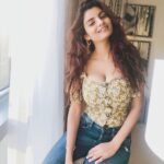 Anveshi Jain Instagram - Be strong I whispered to my wifi signal 😄 Shot by my bestie @kanksha_08 Dubai, United Arab Emirates