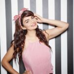 Anveshi Jain Instagram - Makeup & Hair by - @mua_kummkumgupta Photoshoot by - @pranjal_kjain Mumbai, Maharashtra