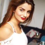 Anveshi Jain Instagram - I always play woman I would date Pic credits:@aditya Pandey #picture#pictureperfect #throwback #love #ootd #instagood #instagramer #instalike #