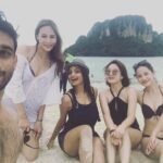 Anveshi Jain Instagram - ทะเลแหวก Tub. Island. Krabi