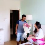 Anveshi Jain Instagram - Christmas is here yyayayayay! 🌟🌟🎉Anothrr beautiful day ! By the way ,this guy is my house help ! Please don’t get confused 🤣🤣and please don’t watch till the end 🙈🙈 Mumbai, Maharashtra