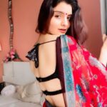 Anveshi Jain Instagram - #ShaadiWalaSong #TeraNaam #tseries @tseries.official #BhushanKumar @tulsikumar15 @darshanravaldz @manan_bhardwaj_official @navjitbuttar