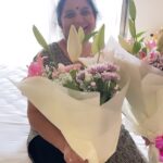 Anveshi Jain Instagram - Tere bina mera hove na guzara 💝💝 .. Ma Mumbai aayin hai ! Khushi dekho 🙈🙈uff #reels #mom #sukoon #moments #cherish #love #her #smile #innocence #family #familia #familytime #blessed