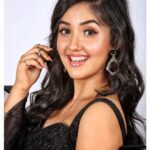Ashnoor Kaur Instagram - 1 or 2?🖤 . . Styled by- @nehaadhvikmahajan Outfit- @annus_creation Jewellery- @adan_creation_ Makeup by- @fashion_manoj_makeover Hair by- @deepakmohantyddd #ShaadiSeason #FamilyFunction #AshnoorStyleDiaries #Indowestern #smile #black #blackfashion #indowesternfashion #ethinicwear #ootn #ootd #ethnicfashion #WhatIWore