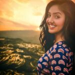 Ashnoor Kaur Instagram – Smile- A curve that sets everything straight🧡
.
.
For more exclusive pictures and videos check out my account on the @helo_indiaofficial ❤️
Edited by @kellansworld
#naturelover #heloapp #beautifulsky #smile #PatialaBabes #Season2 #Click #BetweenTheShots
