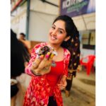 Ashnoor Kaur Instagram – And we complete 200 successful episodes of #PatialaBabes
A big thanks to everyone for being an indispensable part of the journey! With my family like team, special thanks to Rajita Ma’am, and our captain of the ship @beingyusufansari 🤗
My lovely co-actors, and ofc, the viewers for getting us till here & pouring so much love❤️