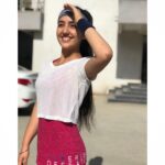 Ashnoor Kaur Instagram - Keep your face towards the sunshine, And shadows will find behind you! #StayMotivated #BeDetermined #PatialaBabes #Sunkissed #KeepMovingForward #AshnoorStyleDiaries