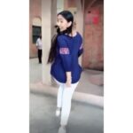 Ashnoor Kaur Instagram - And this is how we roll for #PatialaBabes ❤️ #LightsCameraAction #FunOnSet #BTS Ft. Faheim sir😁 @like_app_official @like_india_official My Happy Place