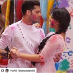 Ashnoor Kaur Instagram - How did you guys like this scene from yesterday’s episode of #PatialaBabes ? (Also, do see the third picture by swiping left to see the things @beingyusufansari does to make me comfortable and his level of dedication😁) #Repost @mohit_hiranandani93 . . The scene that received so much love ... I remember how difficult it was for us to shoot it, also so much fun .. I remember how scared @ashnoorkaur was.. @beingyusufansari sir and I had to assure her that I wouldn't drop her .. Before the take Ashnoor very cutely asked me. You're sure you won't drop me na? I assured her ..I can be honest now .. I swear I was nervous to another level . #patialababes #actor #bts #minikamickey . . Lol yes it was fun, but I was DAMNN scared!! Thank goodness you didn’t drop me👅 @mohit_hiranandani93