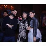 Ashnoor Kaur Instagram - Some pictures from the success party of #PatialaBabes ❤️ More pictures coming up soon! Stay tuned😉 Outfit: @pankhclothing Styled by - @shrishtimunka Assisted by - @thestorytailor_ @sri_naidu111 #AshnoorStyleDiaries Lord of the Drinks