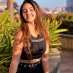 Ashnoor Kaur Instagram - Hello new month💗🍃