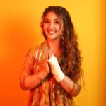 Ashnoor Kaur Instagram - Happy Diwali🪔✨ . . 1, 2, 3, 4 or 5? #FestiveVibes #WhatIWore Wearing @gopivaiddesigns 📸 @akphotography_mumbai