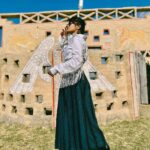Avneet Kaur Instagram - Heart and soul.♥️ #rajasthan Styling : @akansha.27 @tiara_gal 👚: @label.amari @sorayabymalvika 🤝 : @ishikapunamiya @style_by_ruchi @houseofcreativity._ 📸- @sonianandra Jodhpur - The Blue Heaven