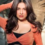 Avneet Kaur Instagram - New hair 🧡💫 @sonal.9 📸- @ritesh.stylist Mumbai, Maharashtra