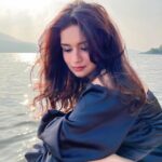Avneet Kaur Instagram - How you steady this madness in my soul.♥️🌊🍂 📸- @krupalakhanii.16 Pawna lake camping