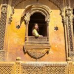 Avneet Kaur Instagram - The golden city ♥️ #jaisalmer #heritage 📸- @amandeepnandra Patwon Ki Haveli