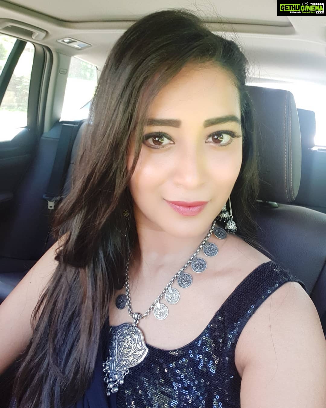 Actress Bhanu Sri Mehra HD Photos and Wallpapers August 2019 - Gethu Cinema