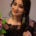 Bhanu Sri Mehra Instagram - Find the beauty and shine every day ✨ 💞 📸:@saicharanthejareddyphotography Outfit:@divya_varun_offical #newclick #everyday #shine #bhanusree🔥❤️ #hybridpilla