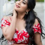 Bhanu Sri Mehra Instagram - I love myself the simplest most powerful ✨ revolution ✨ ever 📸:@saicharanthejareddyphotography @divya_varun_offical #beyourself #happyfeeling #newclick #bhanusree🔥❤️ #hybridpilla