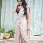 Bhanu Sri Mehra Instagram - 🤎💥 📸:@saicharanthejareddyphotography Outfit:@divya_varun_offical * * #tollywoodactress #southindianactress #bhanusree🔥❤️ #busylife #actorslife #bhanusree #hybridpilla