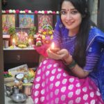 Bhanu Sri Mehra Instagram - Happy Diwali 🧨 glowing with peace ✌ joy and prosperity ✨ Outfit by:@jahnavivarmalabel #festival #Diwali #mood #peace #enjoy #bhanusree🔥❤️ #hybridpilla