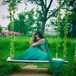 Bhanu Sri Mehra Instagram – Wear a saree,give them a reason to stare👀
Outfit:@navya.marouthu
📸:@sravanphotographyofficial 
Hairstyle:@hairstylistravi 
.
.
#bhanusree🔥❤️ #hybridpilla #actor #tollywoodactress #biggboss2 #anchor #actorslife #busy #bhanusree