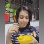 Bhanu Sri Mehra Instagram - Mango juice anta devudaaa🤦‍♀️🤦‍♀️ But it's yummy 😋 thank you @pc_cheruku . #mango #juice #yummy #mangofestival #happy #bhanusree🔥❤️