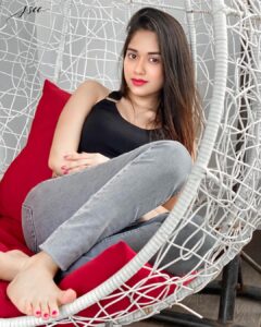 Jannat Zubair Rahmani Instagram - Your pick? 1,2,3,4,5?