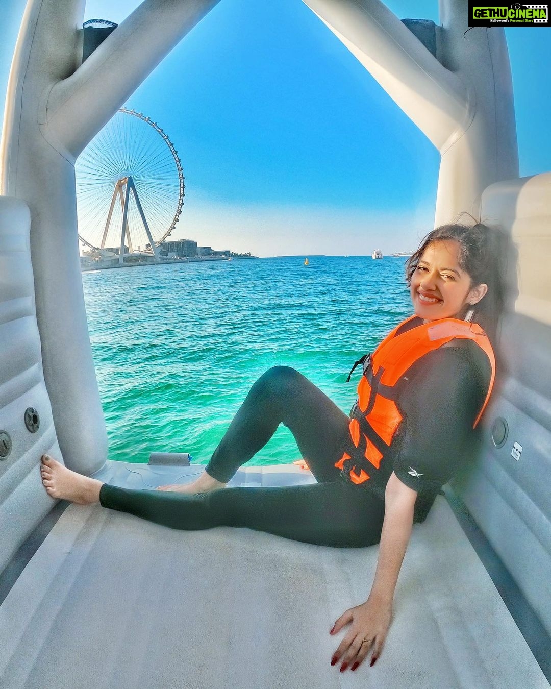 Jannat Zubair Rahmani Instagram Dance With The Waves Move With The Sea Let The Rhythm Of The 4364