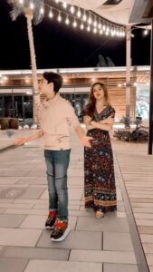 Jannat Zubair Rahmani Instagram - Shona shona ☃️ @tonykakkar @nehakakkar @anshul300 @raghav.sharma.14661 @ayaanzubair_12