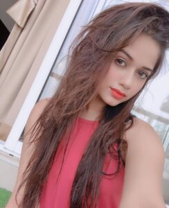 Jannat Zubair Rahmani Instagram - Pretty rude that it’s not Friday, but OK