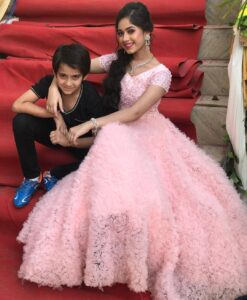 Jannat Zubair Rahmani Instagram - I smile because you’re my brother I laugh because there is nothing you can do about it👅 Follow ayaan and make him reach 100k this month🙌🏻