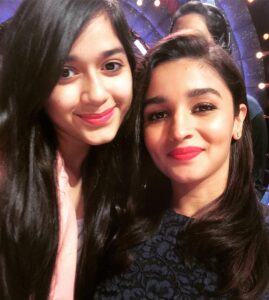 Jannat Zubair Rahmani Instagram - Dear people don't miss 'Dear Zindagi' of dear Alia! #shebethecutest Reliance Studios, Filmcity