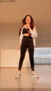 Jannat Zubair Rahmani Instagram - Shut up 🤫 #touchit