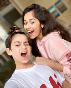 Jannat Zubair Rahmani Instagram - Happiest Birthday to my baby brother who’s not a baby anymore 🥺❤️
Growing up so fast mashallah 
@ayaanzubair_12 no one’s like you ❤️