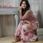Samyuktha Menon Instagram - For Grihalakshmi. In a paislee design. MUA @unnips . @shafishakkeer photography #muchneededbreak